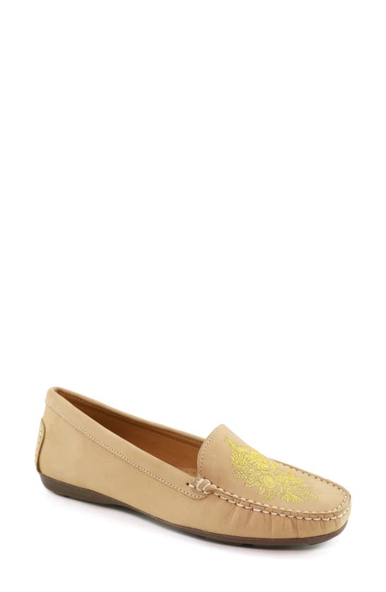Driver Club Usa Nashville Embroidered Loafer In Sand Nubuck/ Contrast Stitch