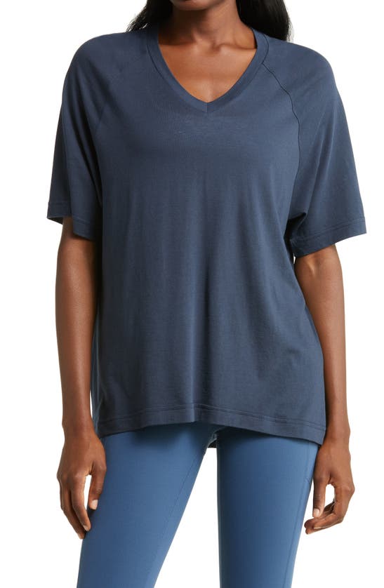 Zella V-neck Raglan Sleeve T-shirt In Navy Eclipse