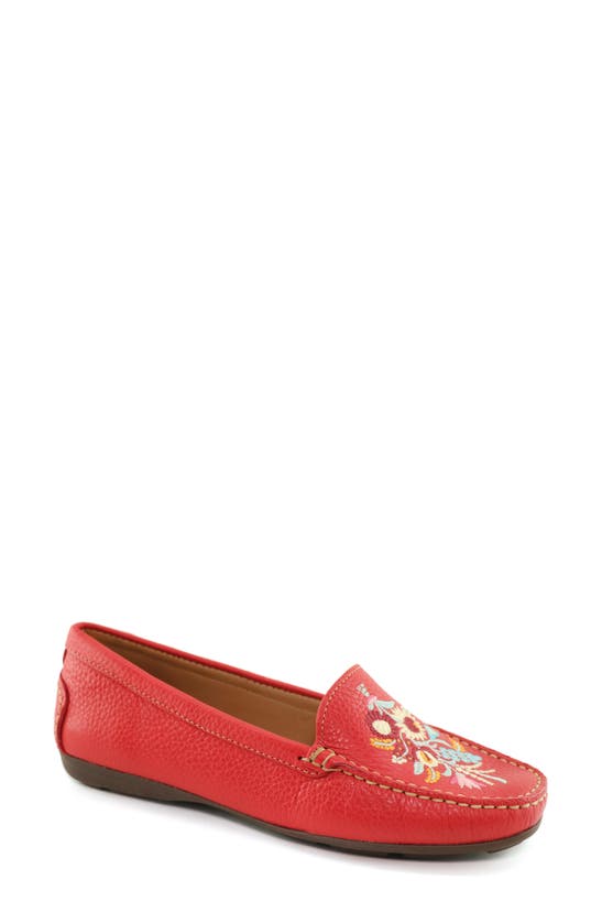 Driver Club Usa Nashville Embroidered Loafer In Strawberry/ Contrast Stitch