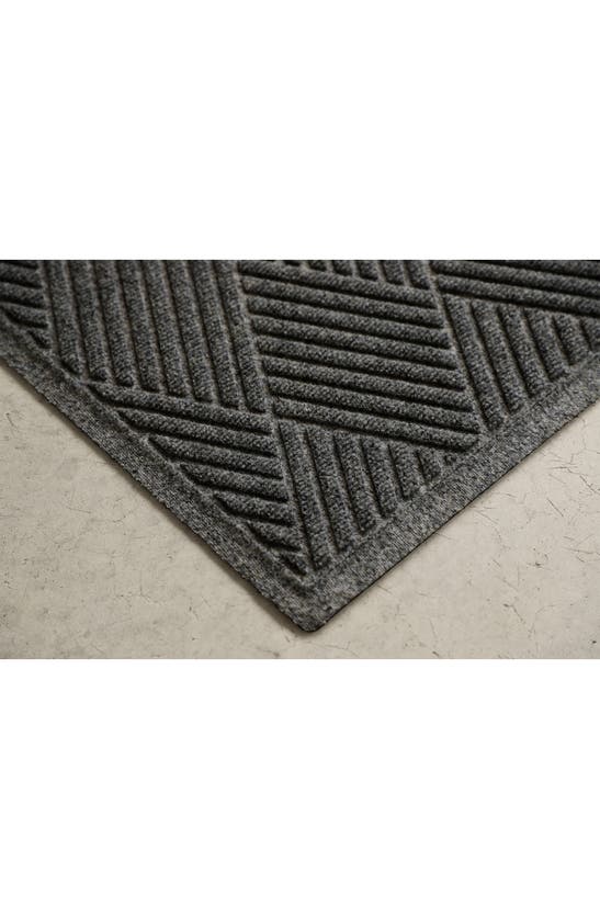 Shop Bungalow Flooring Waterhog Diamonds Floor Mat In Charcoal