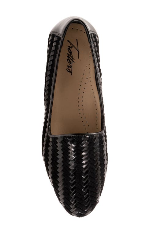 Trotters Liz Iii Flat In Black/black Patent