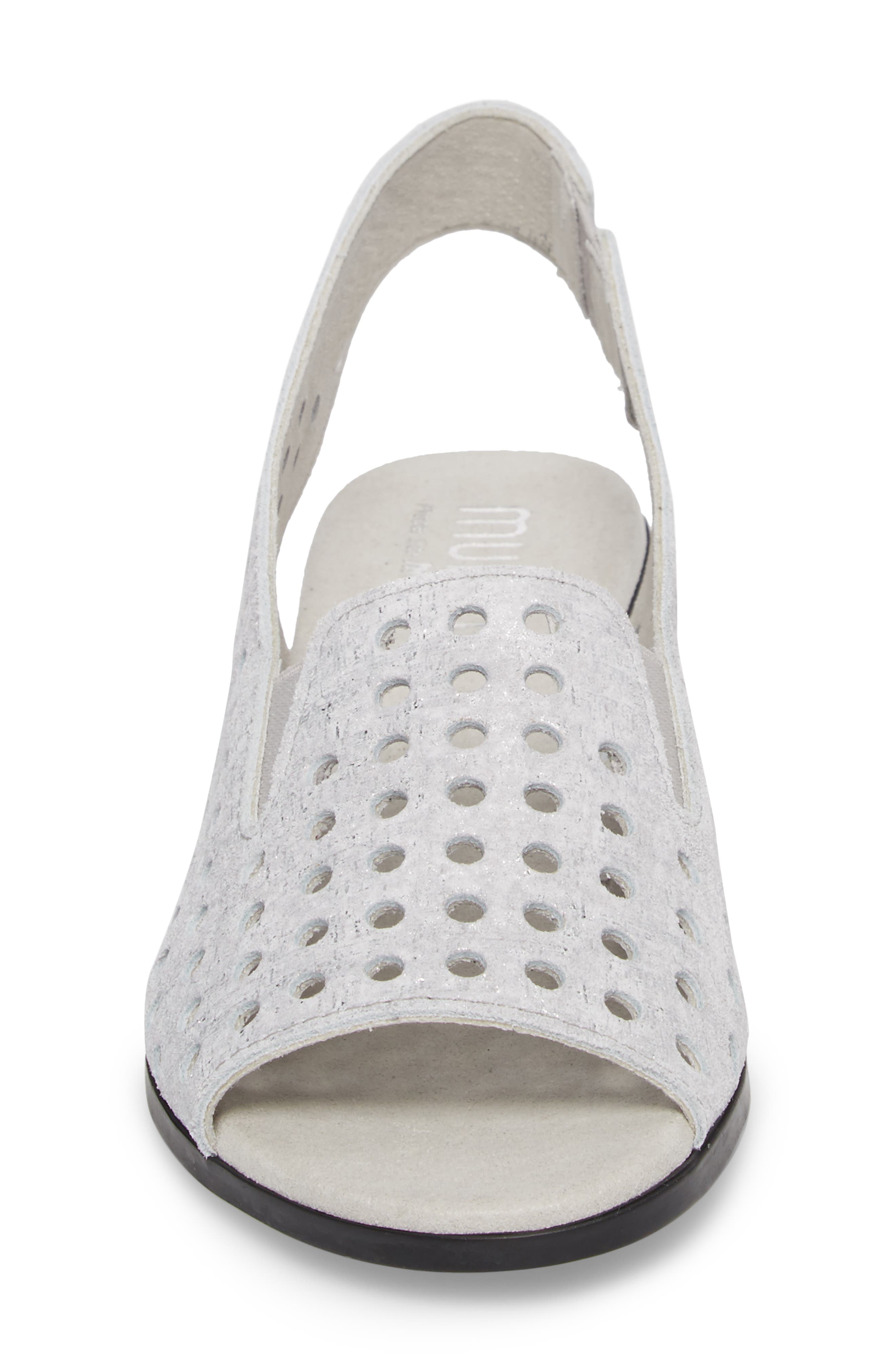 munro mickee slingback