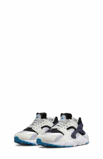 Nike huarache 2025 black outfit