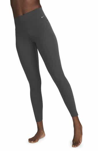 Spanx NWT Booty Boost® Active Knee Leggings in Very Black - Size Small –  Chic Boutique Consignments