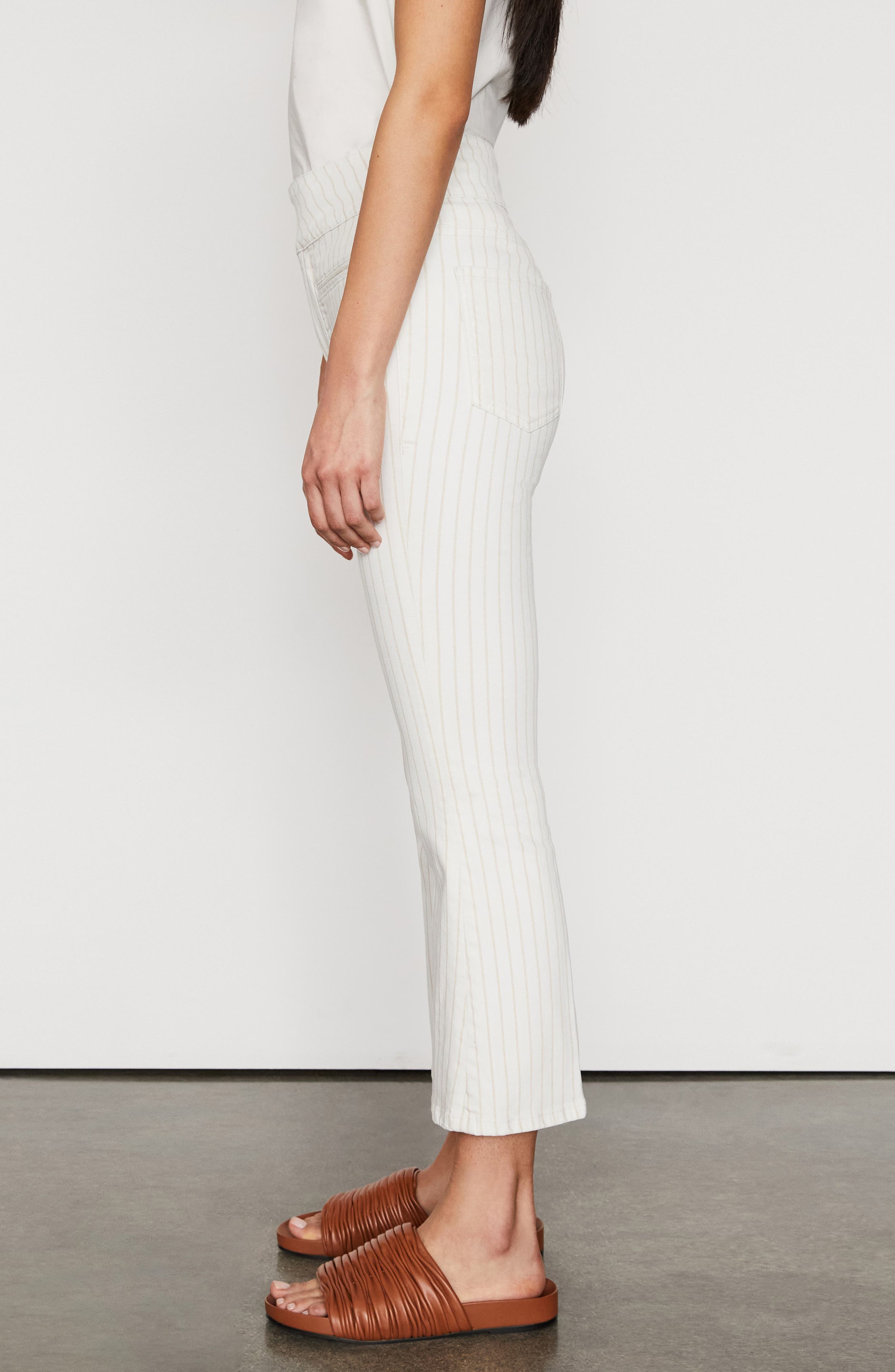 FRAME Le Hardy High Waist Crop Flare 