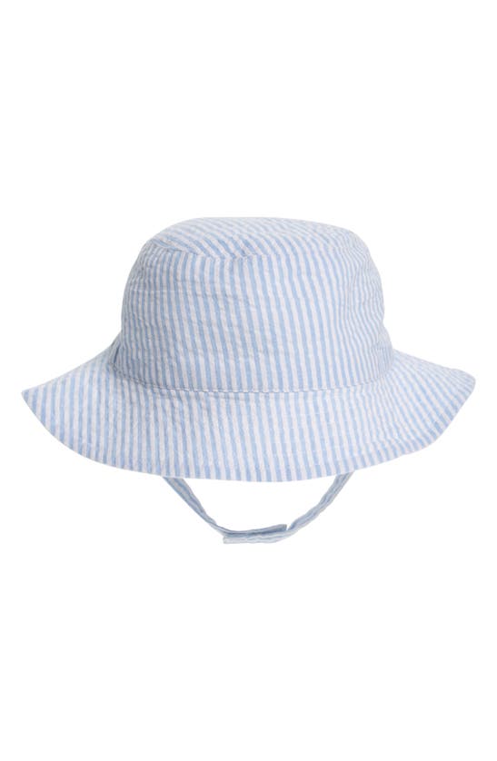 Nordstrom Bucket Hat In White- Blue Airy Stripe