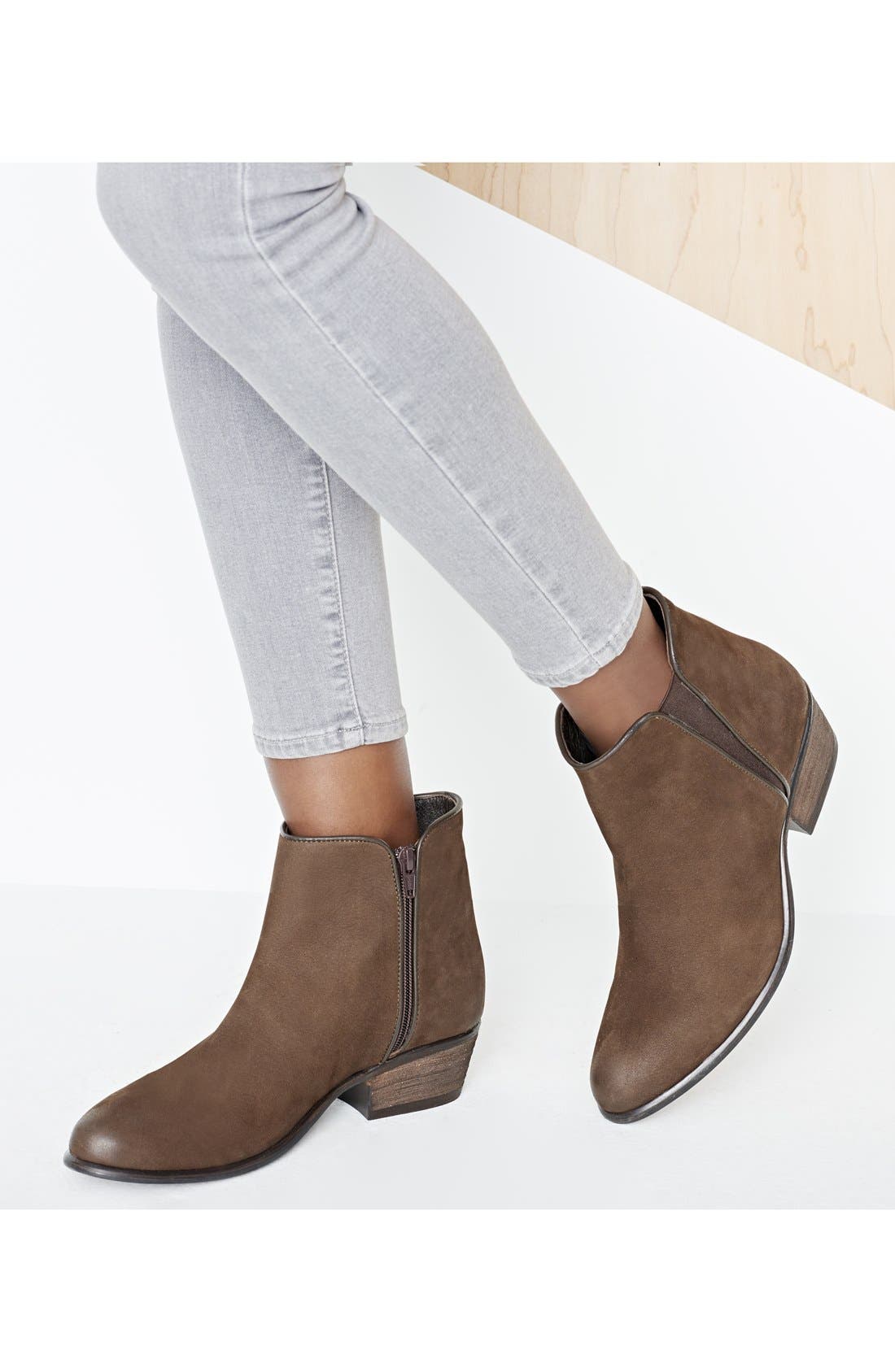 steve madden chelsea booties