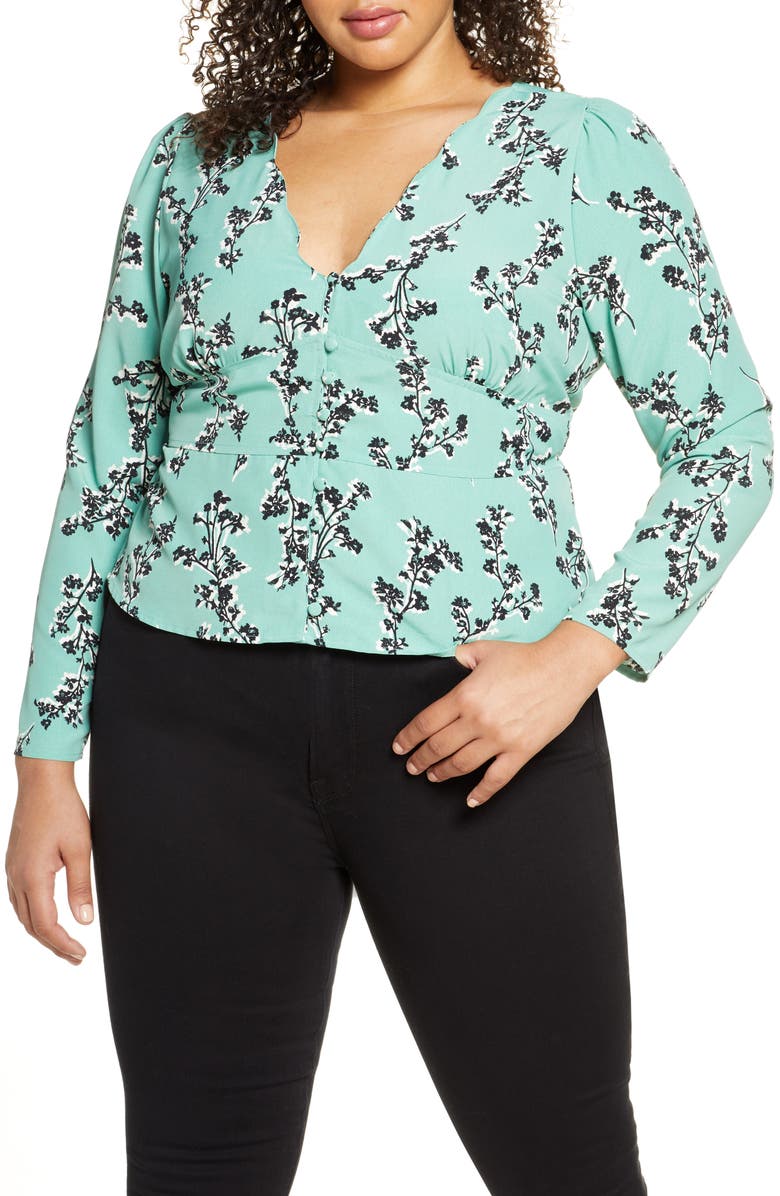 Leith Floral Scalloped V-Neck Top (Plus Size) | Nordstrom