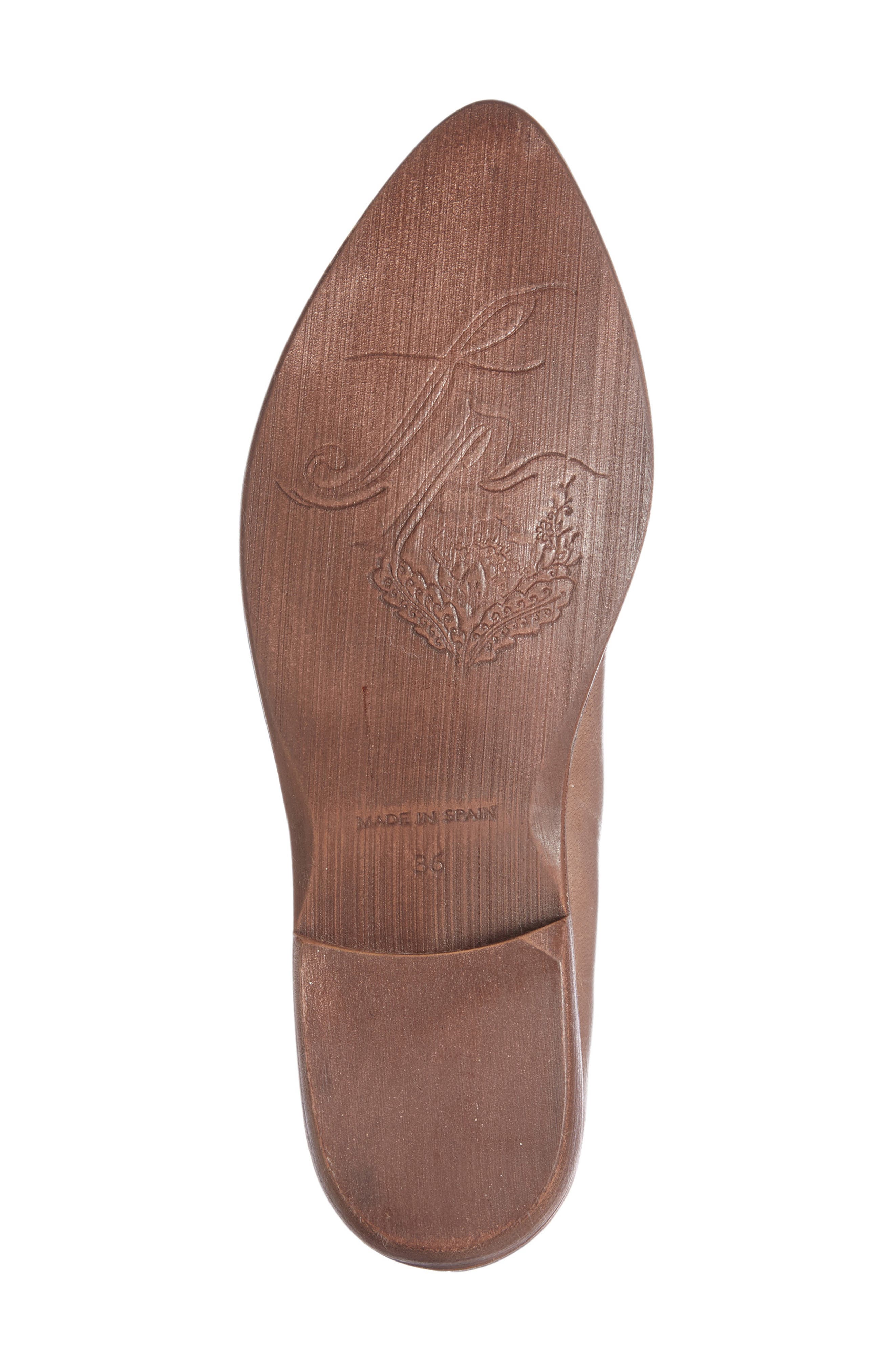 royale flat shoe look alike