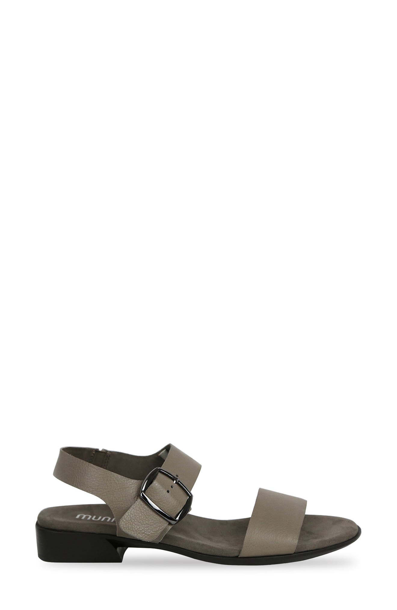 munro sandals nordstrom rack