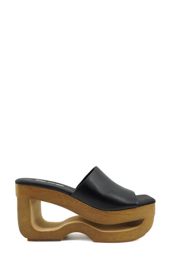 Shop Zigi Ketrin Platform Sandal In Black Leather