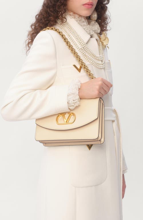 Valentino White Vain Shoulder Bag In Butter