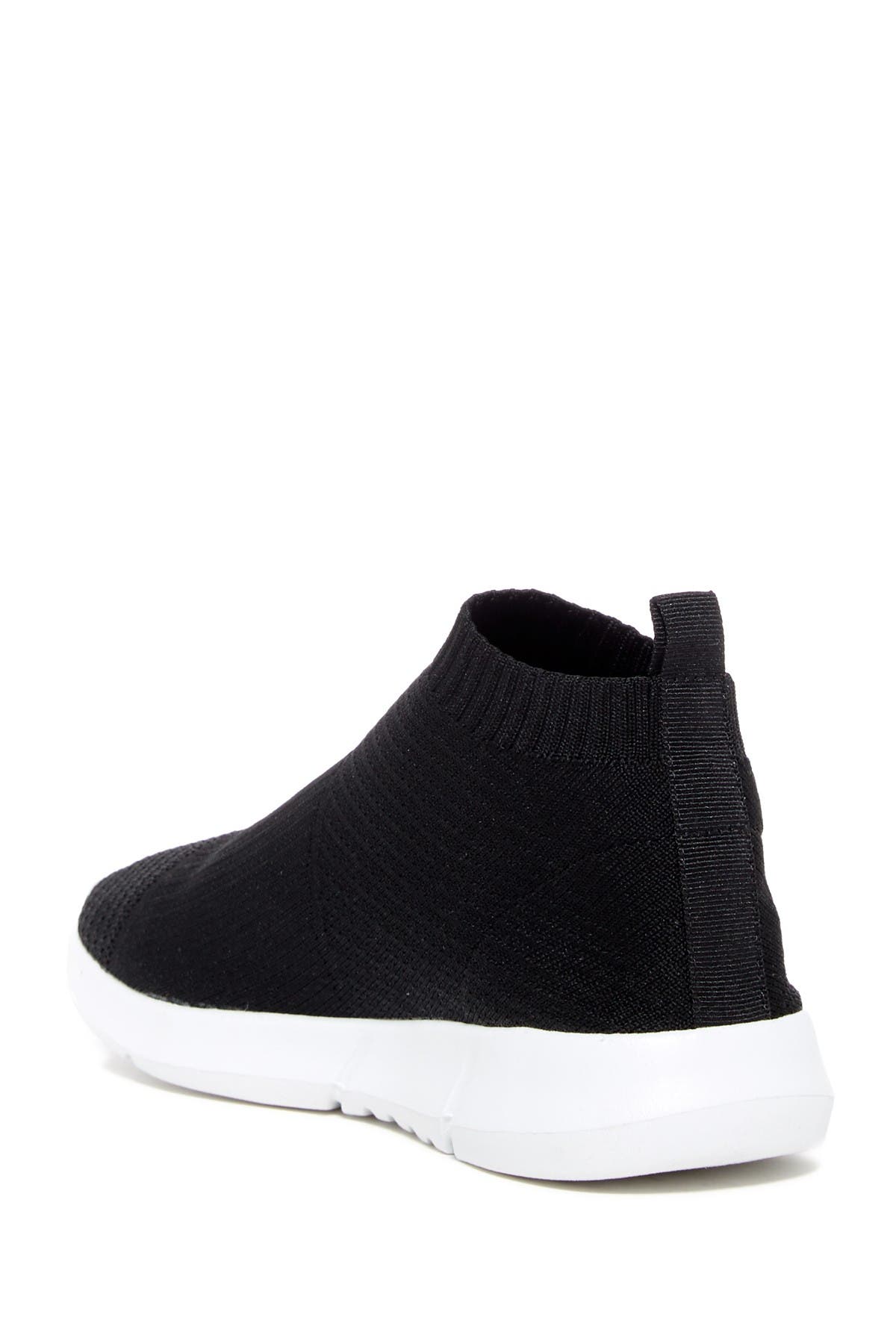 steve madden stretch sneakers