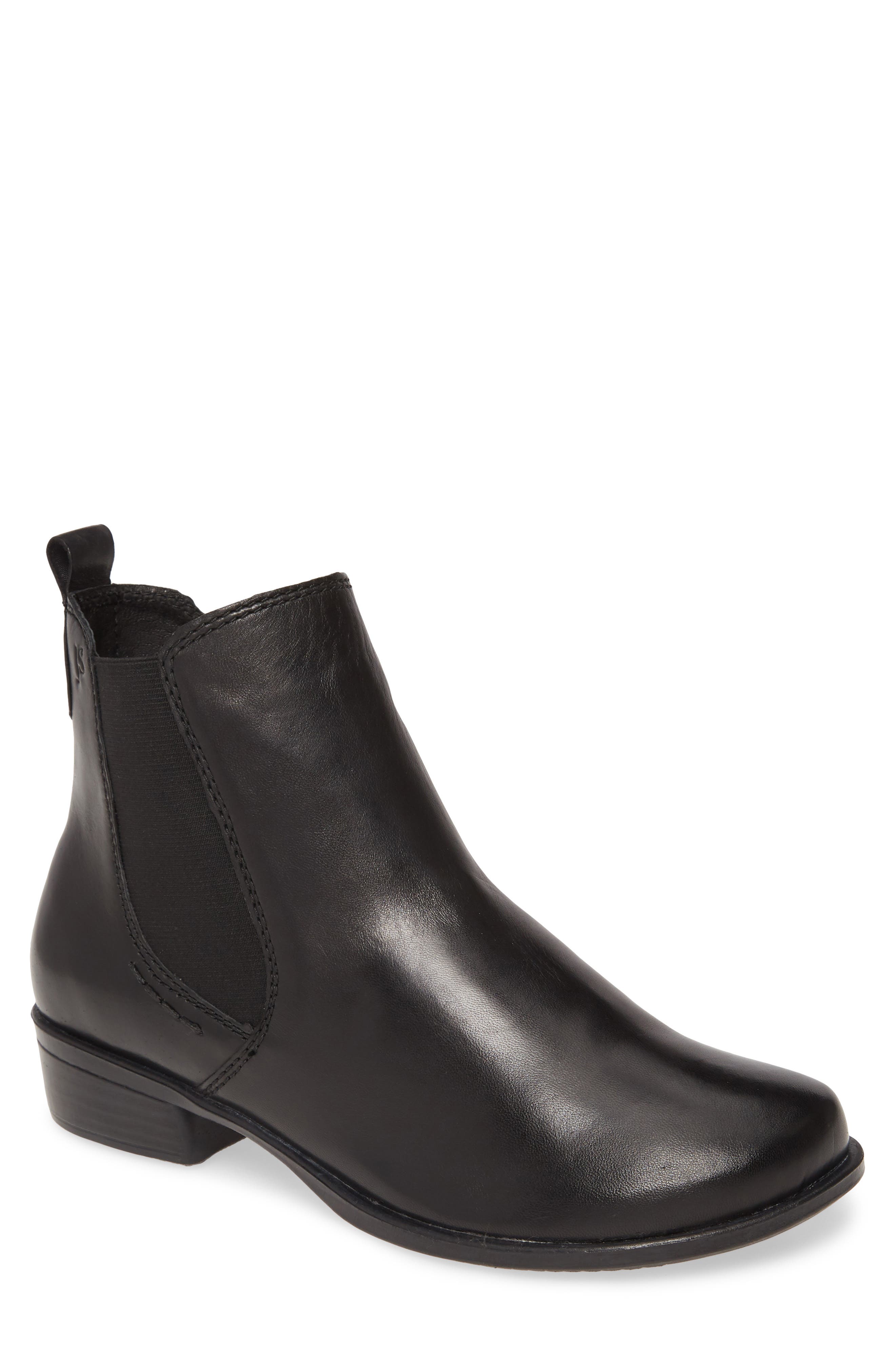 mira chelsea boots