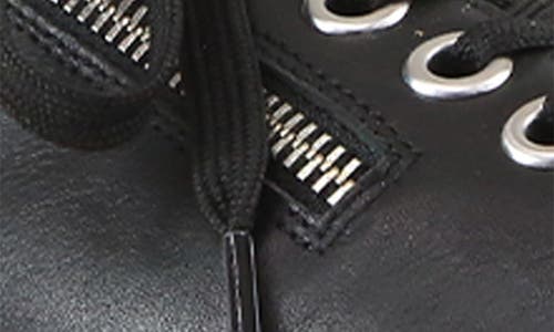 Munro Tilly Sneaker In Black