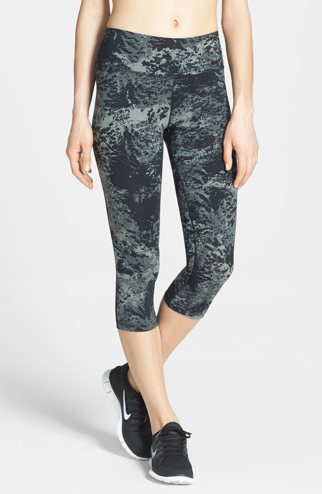 nike dri fit camo leggings