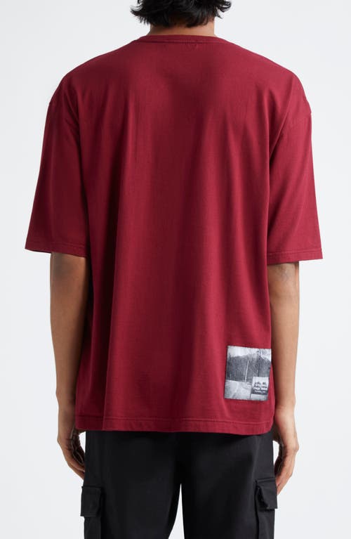 Shop Undercover 'twin Peaks' Oversize Cotton Graphic T-shirt In Dark Red