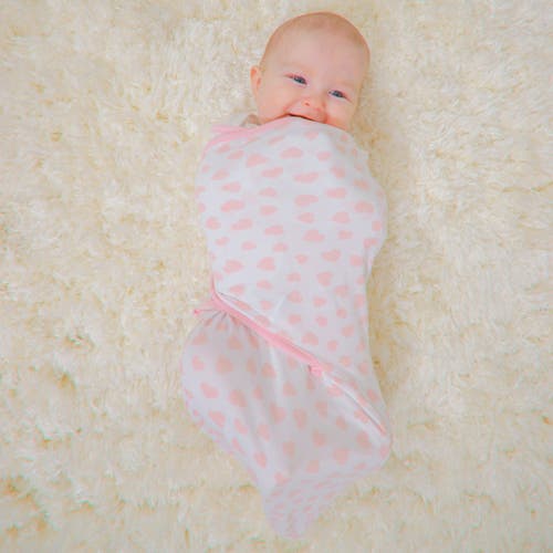 Comfy Cubs Easy Swaddle Blanket In Pink