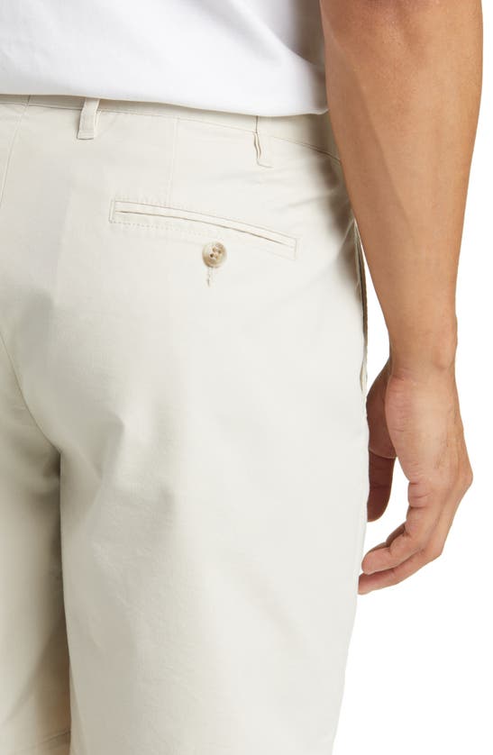 Shop Peter Millar Crown Comfort Stretch Cotton Blend Shorts In Stone