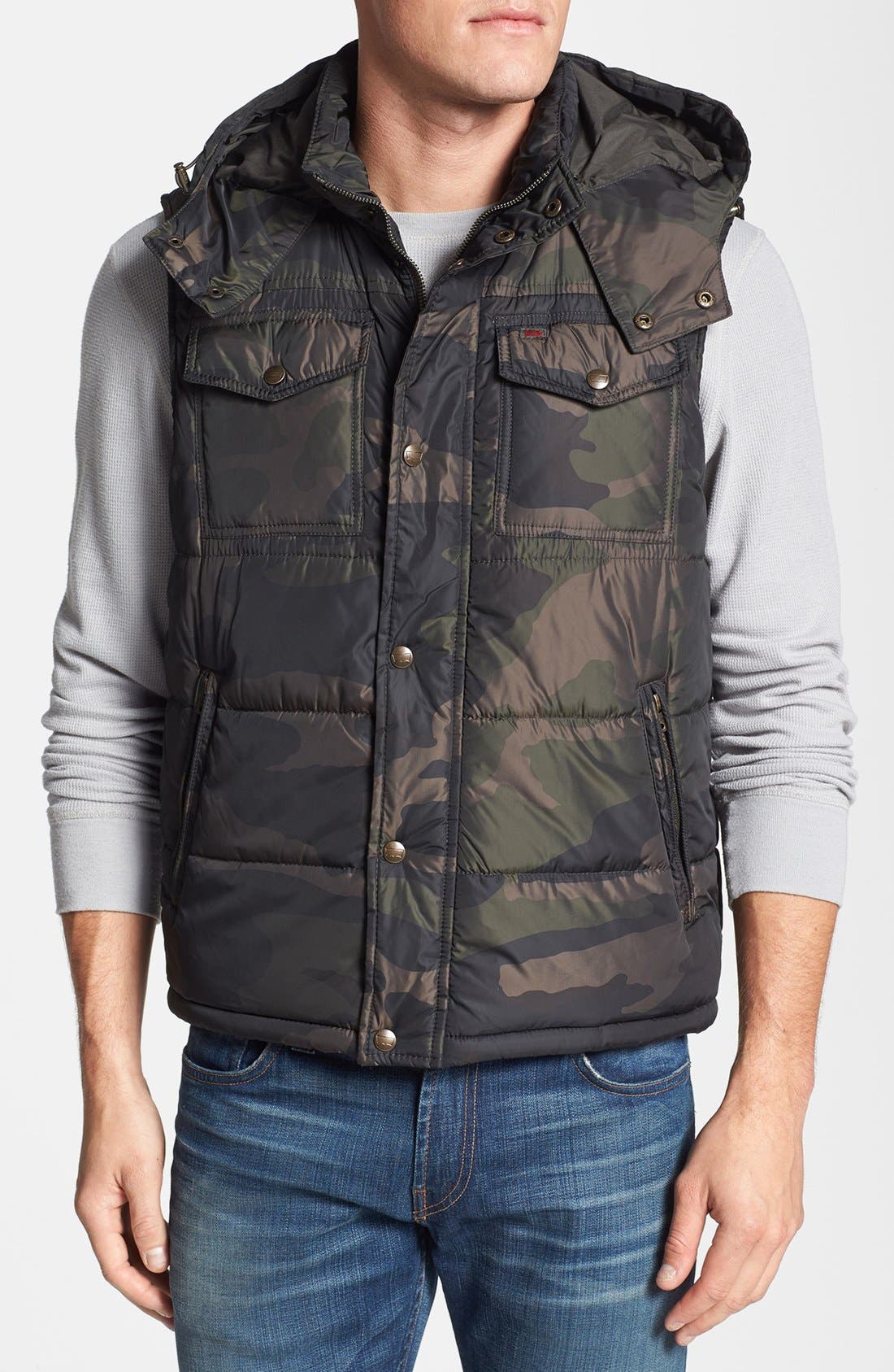 levi's puffer vest