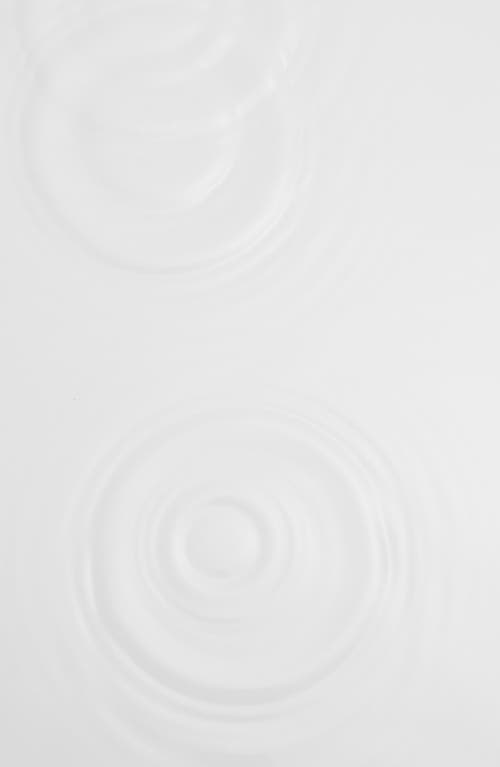 Future Society Optimal Habitat Fragrance Enhancing Primer In Milky/white