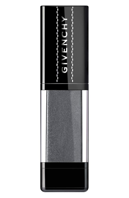 GIVENCHY photo