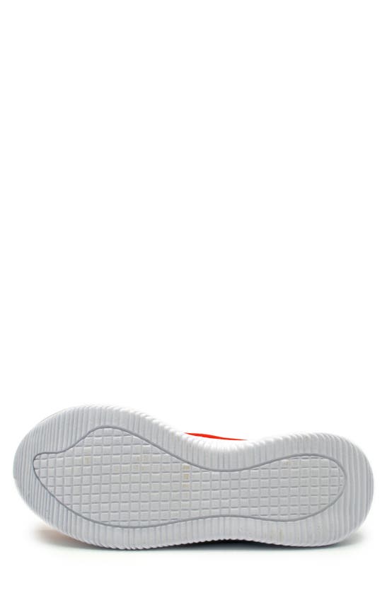 Akademiks Pulse Knit Jogging Sneaker In Red