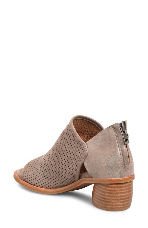 Söfft Carleigh Sandal In Coffee Perf