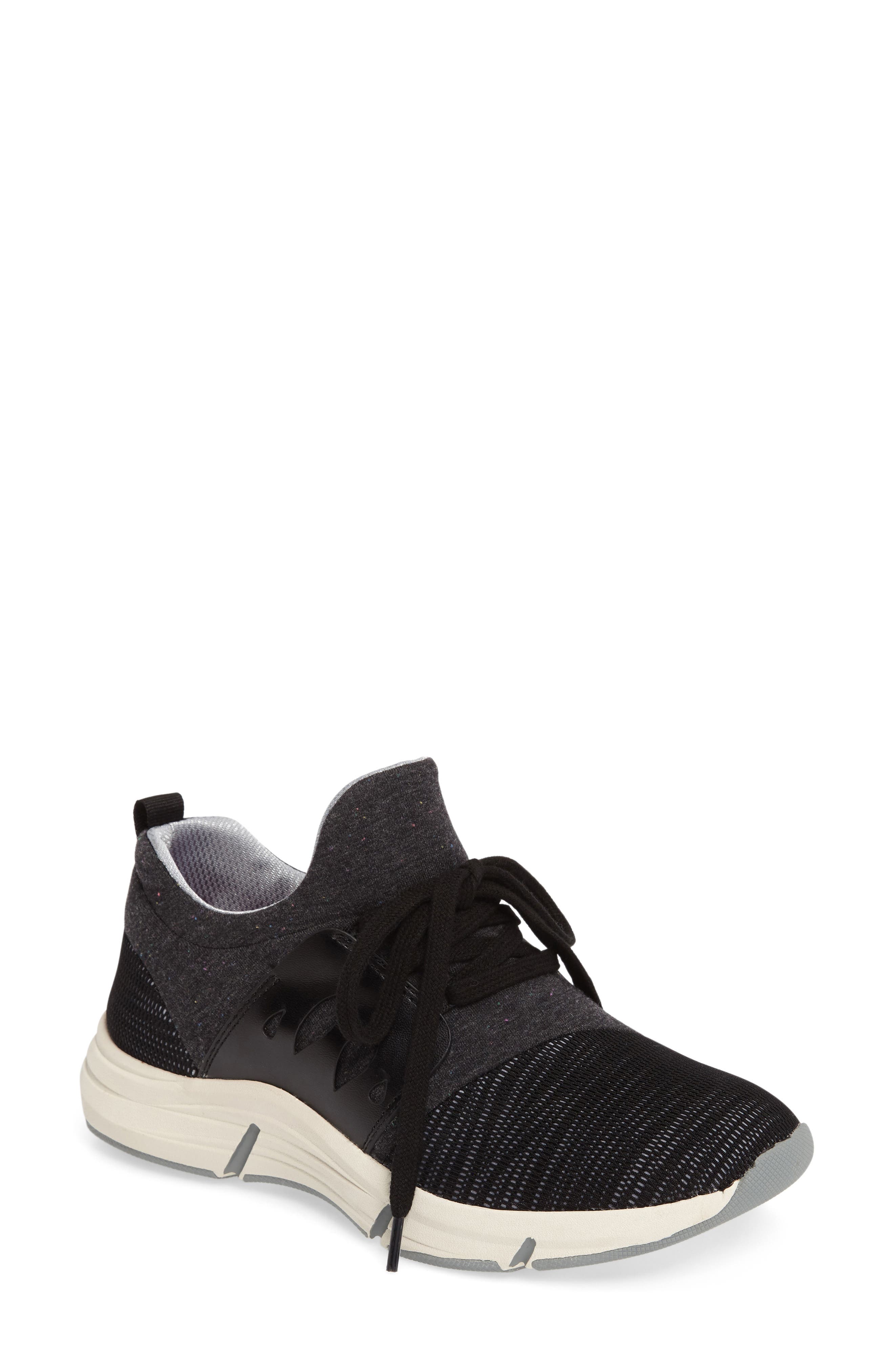 Bionica Ordell Sneaker- Black