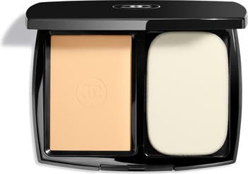 The 13 Best Powder Foundations of 2023