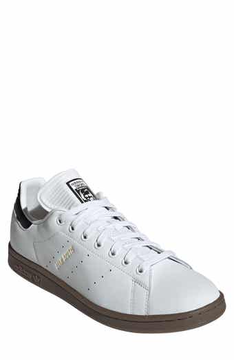 adidas Originals Stan Smith Relasted trainers in white