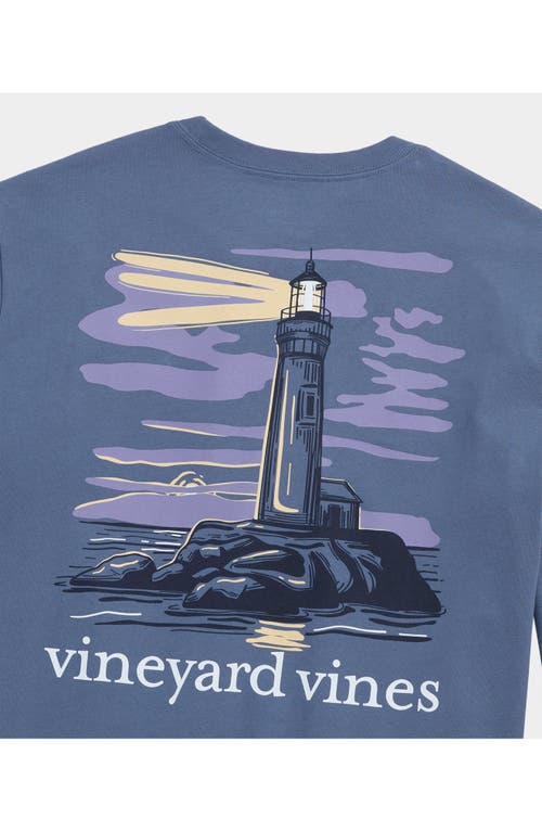 VINEYARD VINES VINEYARD VINES LIGHTHOUSE AT DUSK LONG SLEEVE COTTON GRAPHIC T-SHIRT 