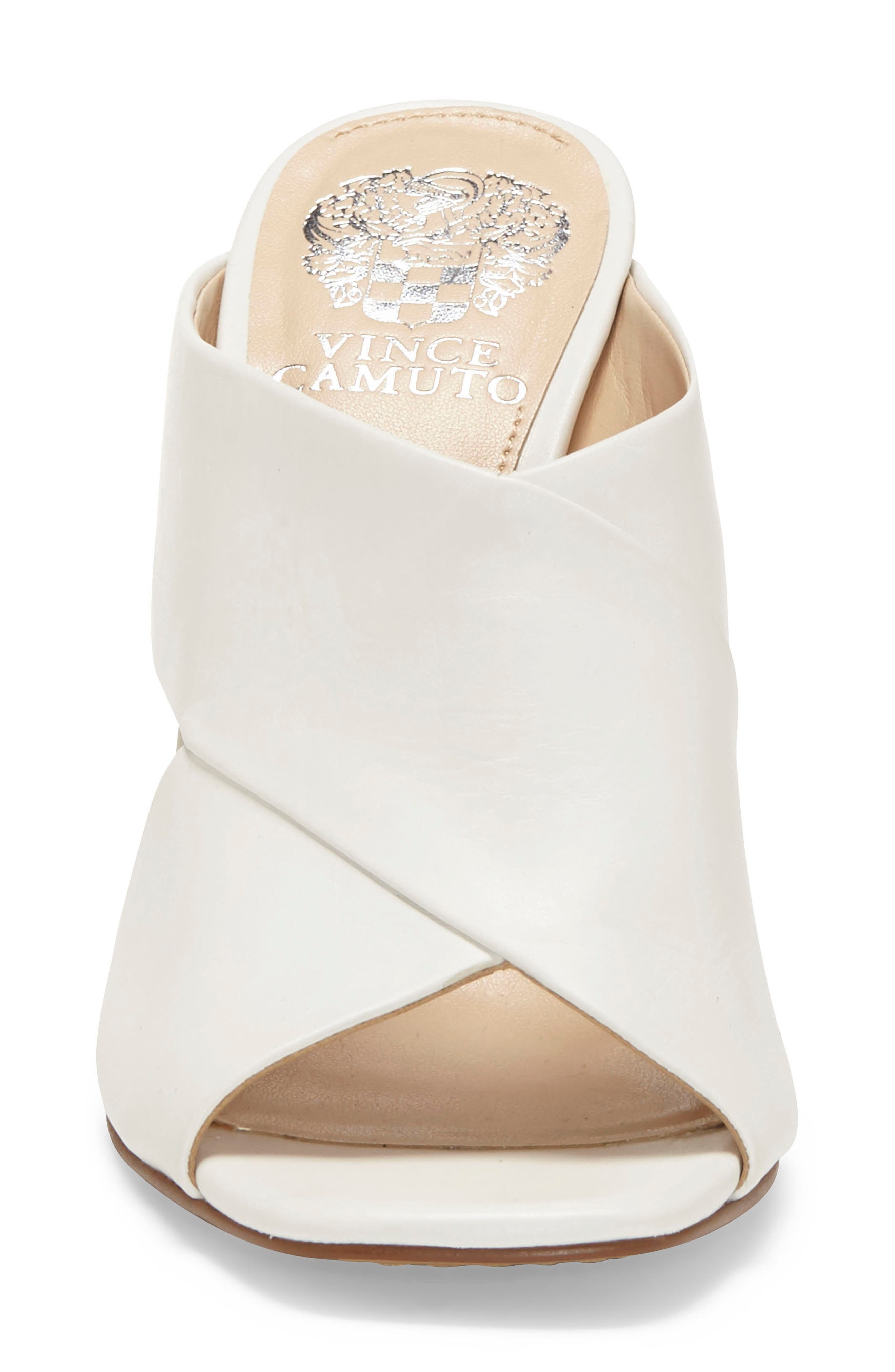 averessa sandal