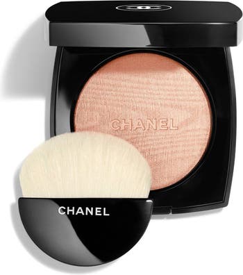 Chanel Camelia de Chanel Illuminating Powder Review & Swatches