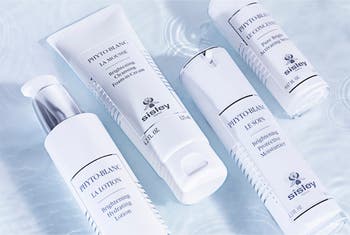 Chanel Le Blanc Brightening moisturizing lotion, 美容＆化妝品, 沐浴＆身體護理, 沐浴及身體護理-  身體護理- Carousell