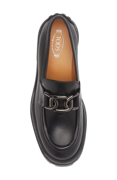 Tod's Lug Sole Loafers With Metal Chain Detail In Nero