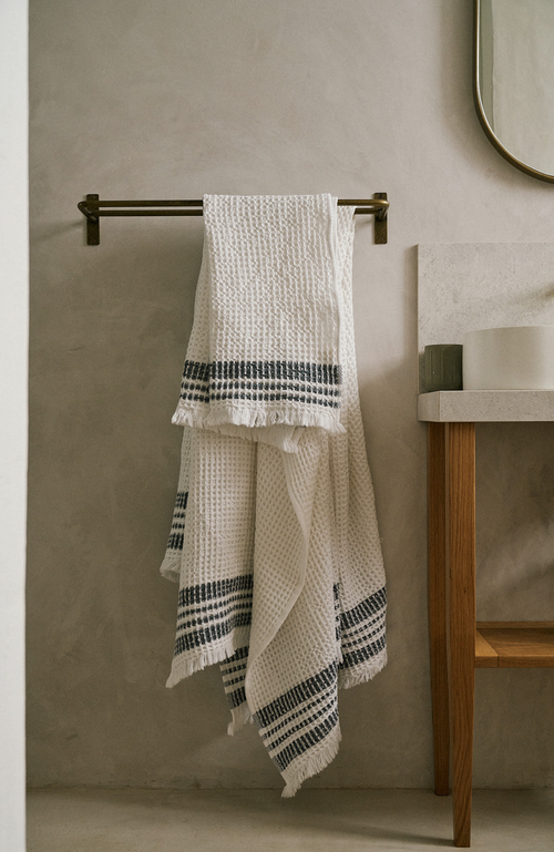 Mungo Organic Belgian Waffle Hand Towels Set Of 2 In Ink