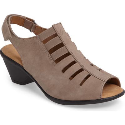 Comfortiva Faye Sandal