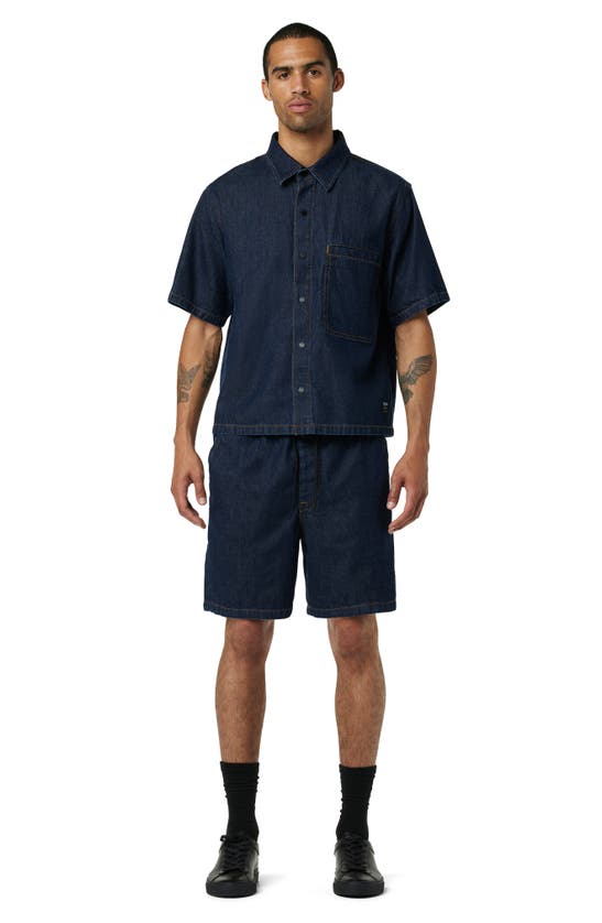 Shop Hudson Crop Short Sleeve Denim Snap Front Shirt In Dark Chambray