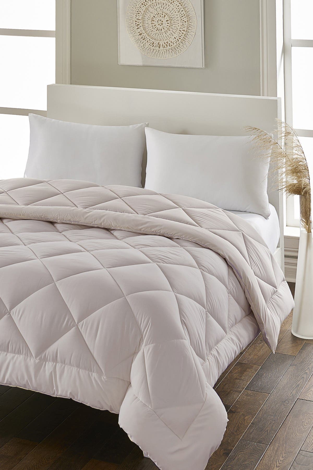 King High Loft All Season Goose Down Alternative Comforter Lavender - Loftworks