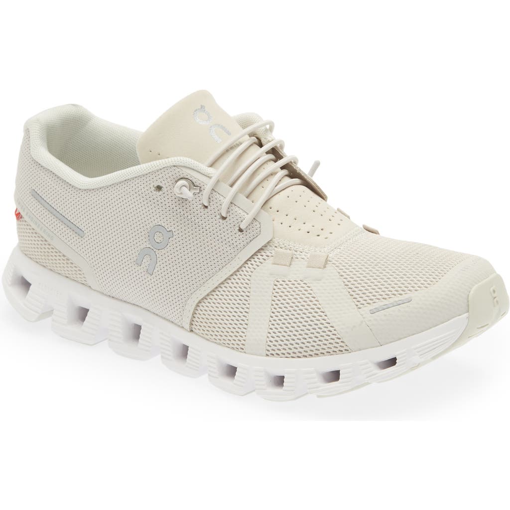 On Cloud 5 Running Shoe In Pearl/white