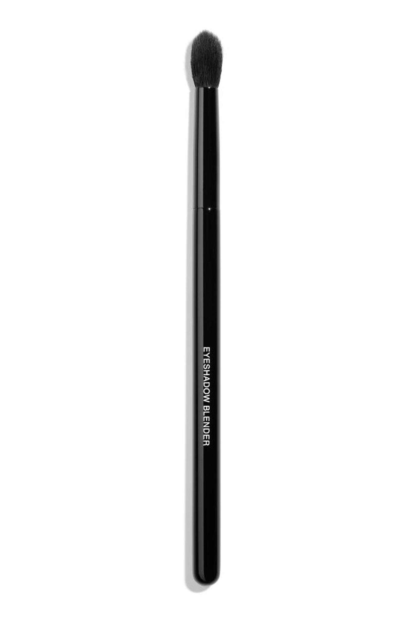 CHANEL LES PINCEAUX DE CHANEL EyeshadowBlending Brush Nordstrom