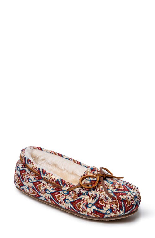 Minnetonka Womens Faux Fur Lined Polyester Moccasin Slippers In Cream Minookamii