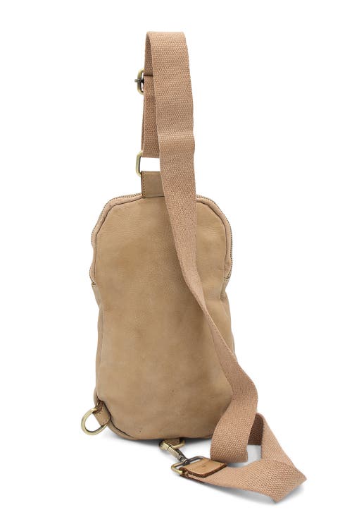 Bolsa Nova Logan Sling In Light Taupe