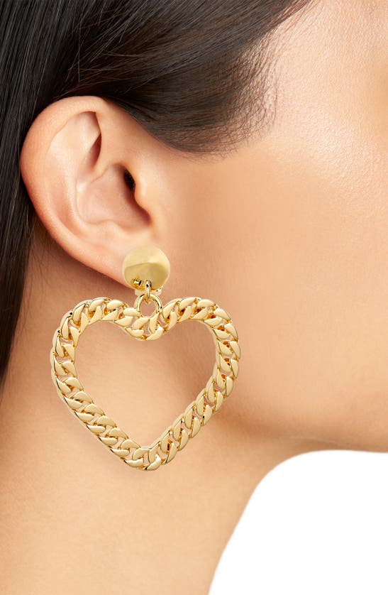 Shop Moschino Love Curb Chain Heart Drop Clip-on Earrings In Shiny Gold