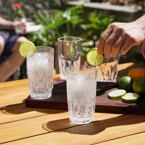 Viski Shatterproof Acrylic Highball Tumblers Set Of 4 In Clear