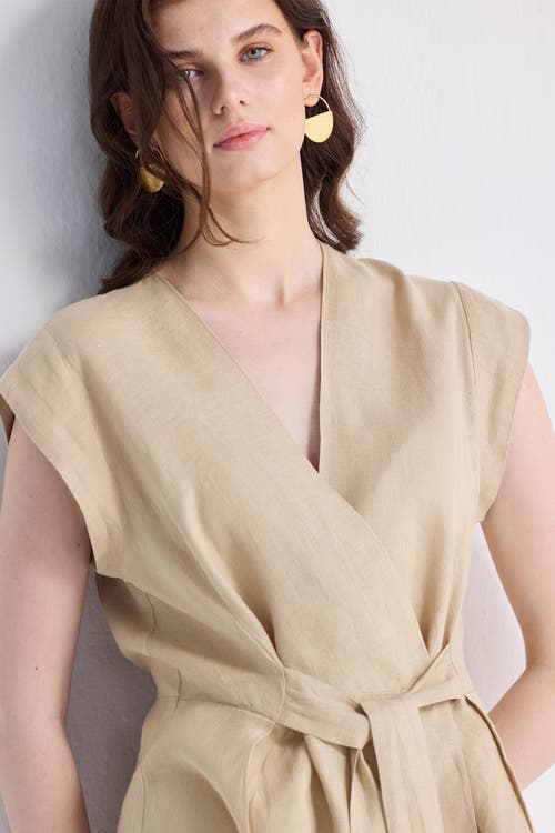 Reistor Power Moves Short Sleeve Top In Neutral Beige In Neutral Beige