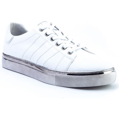 Badgley Mischka Brando Sneaker- White
