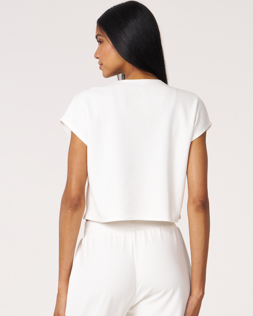 Rebody Active Retreat Pocket Waffle Tee In White