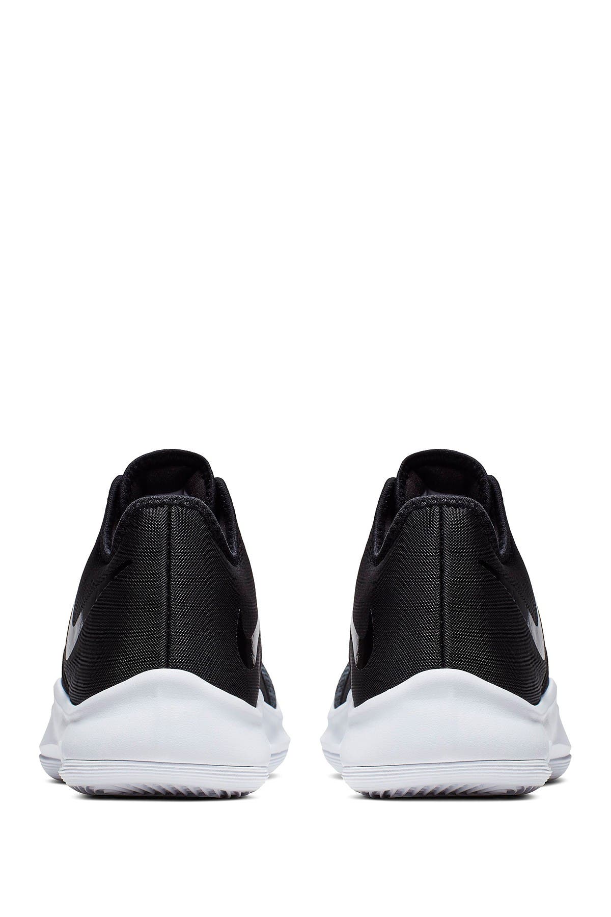 nike air versatile iii